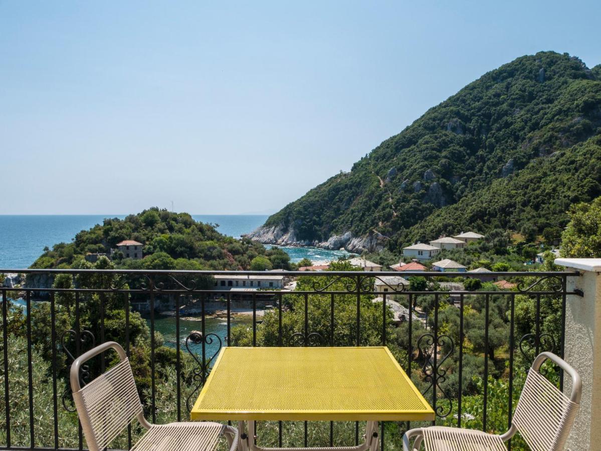 Olive House In Damouchari With A Sea View - Delicious Houses エクステリア 写真