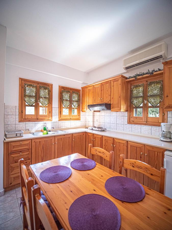 Olive House In Damouchari With A Sea View - Delicious Houses エクステリア 写真