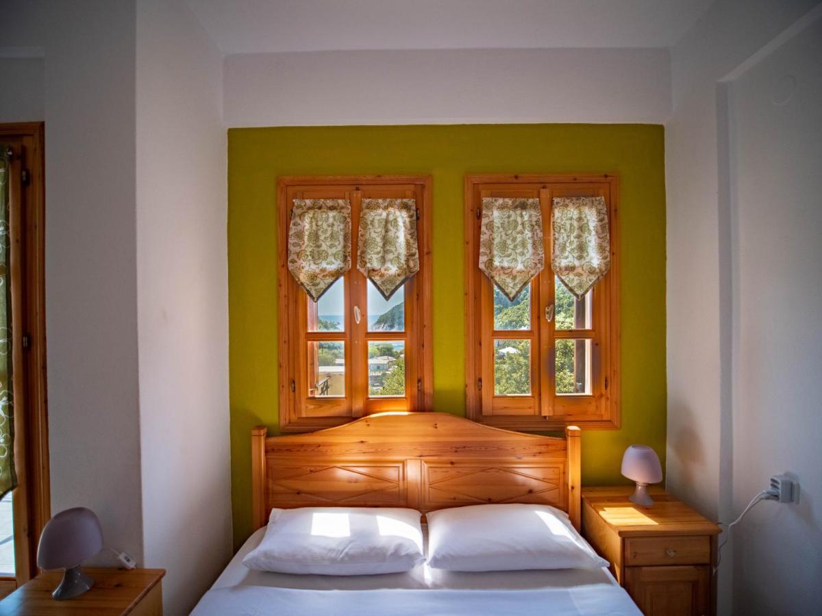 Olive House In Damouchari With A Sea View - Delicious Houses エクステリア 写真
