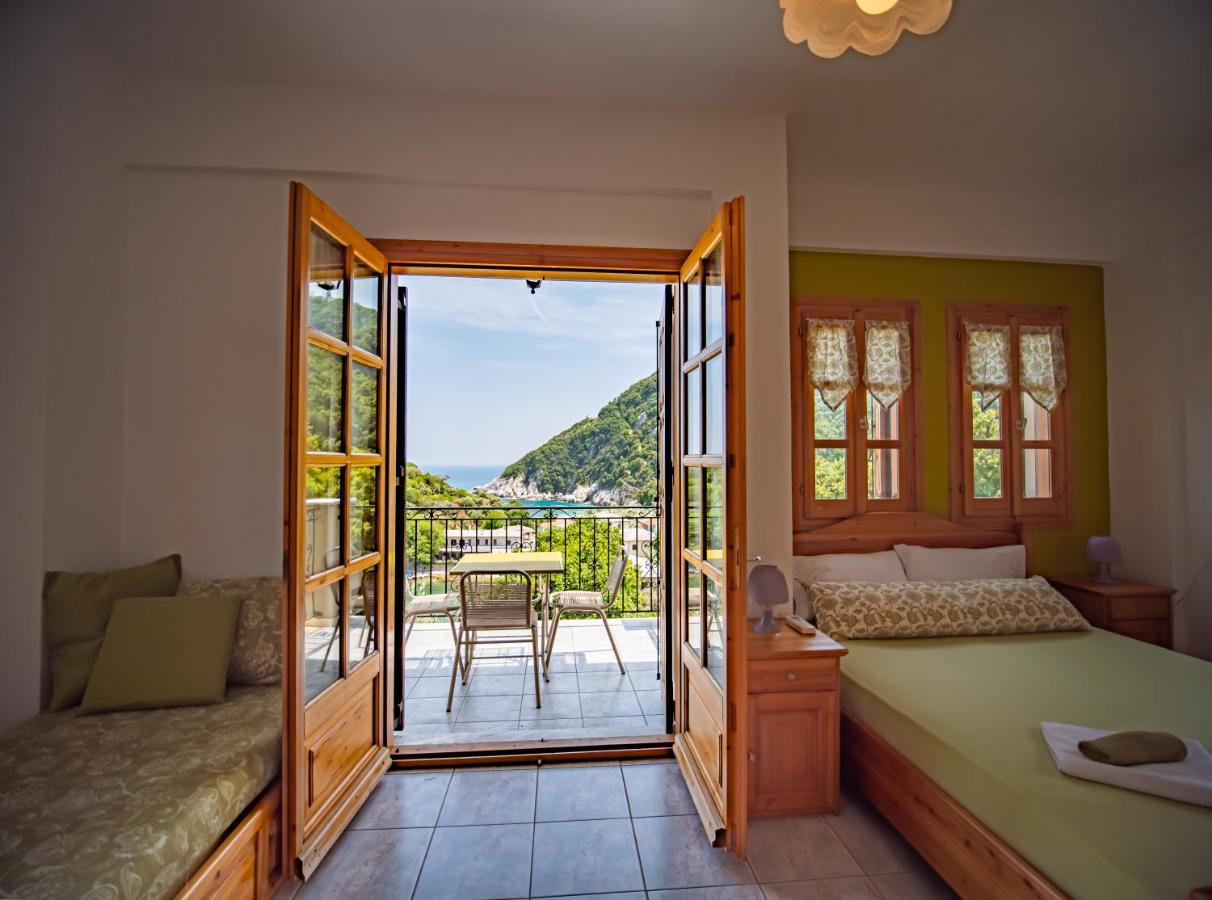 Olive House In Damouchari With A Sea View - Delicious Houses エクステリア 写真