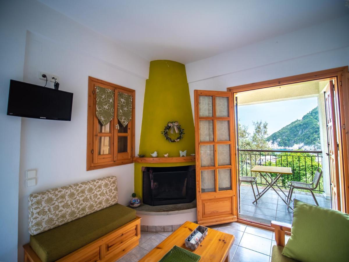Olive House In Damouchari With A Sea View - Delicious Houses エクステリア 写真