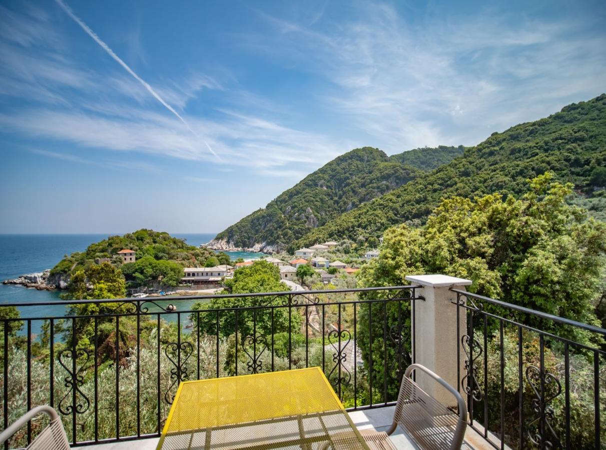 Olive House In Damouchari With A Sea View - Delicious Houses エクステリア 写真