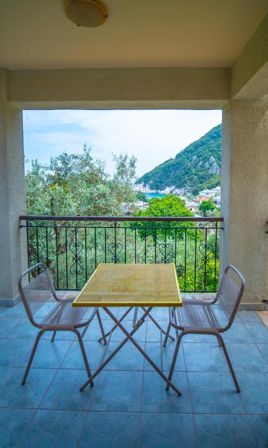 Olive House In Damouchari With A Sea View - Delicious Houses エクステリア 写真